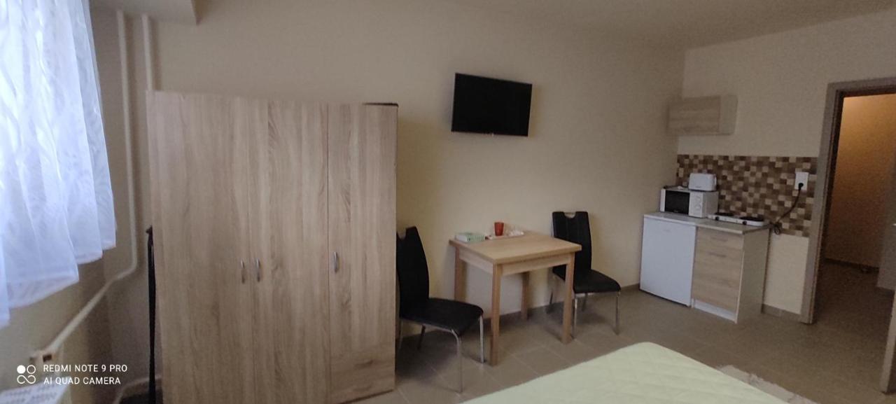 Centrum Apartmanok Siófok Esterno foto